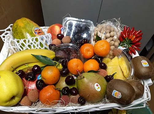 Ricevi direttamente nel tuo ufficio frutta fresca e di stagione